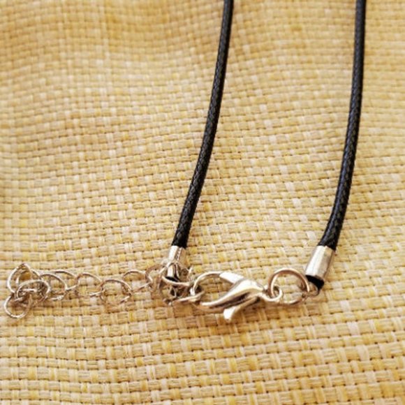 Red Vaporwave Glass Cabochon Pendant - Handmade - Picture 2 of 2